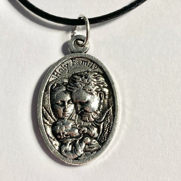 Vintage Holy Family Catholic Necklace Pendant Silver tone 18" Medal Jesus - Picture 2 of 8